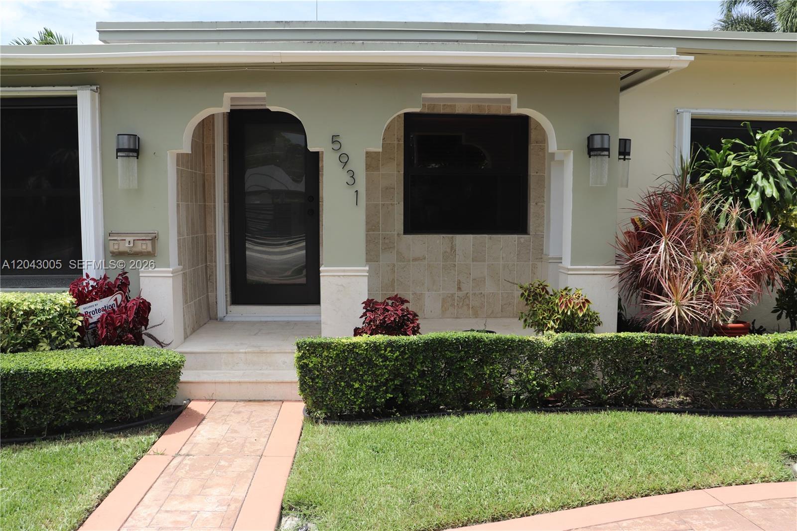 5931 Southwest 46th Street Miami, FL 33155 - Photo 3 of 35