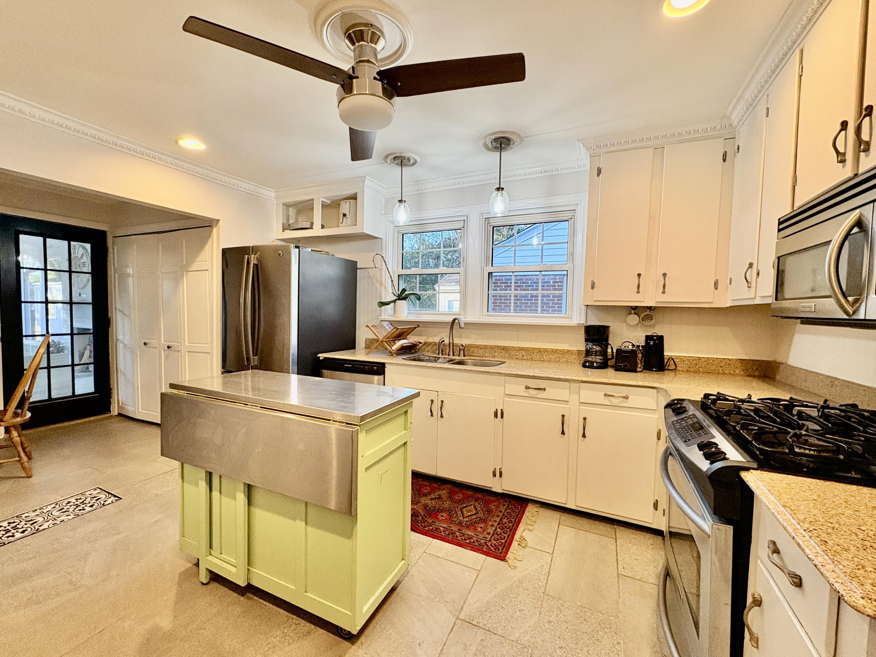 1207 Chevis Street Columbia, SC 29205 - Photo 7 of 34