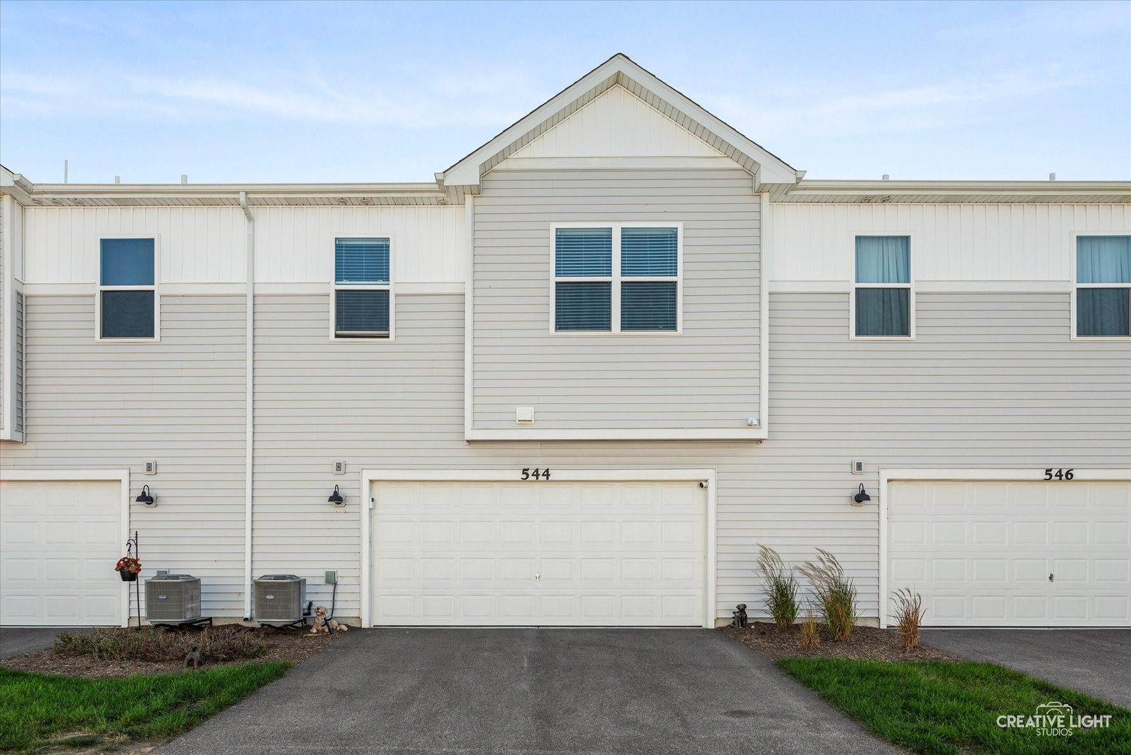 544 Comstock Road South Elgin, IL 60177 - Photo 16 of 19 Gallery Image 16