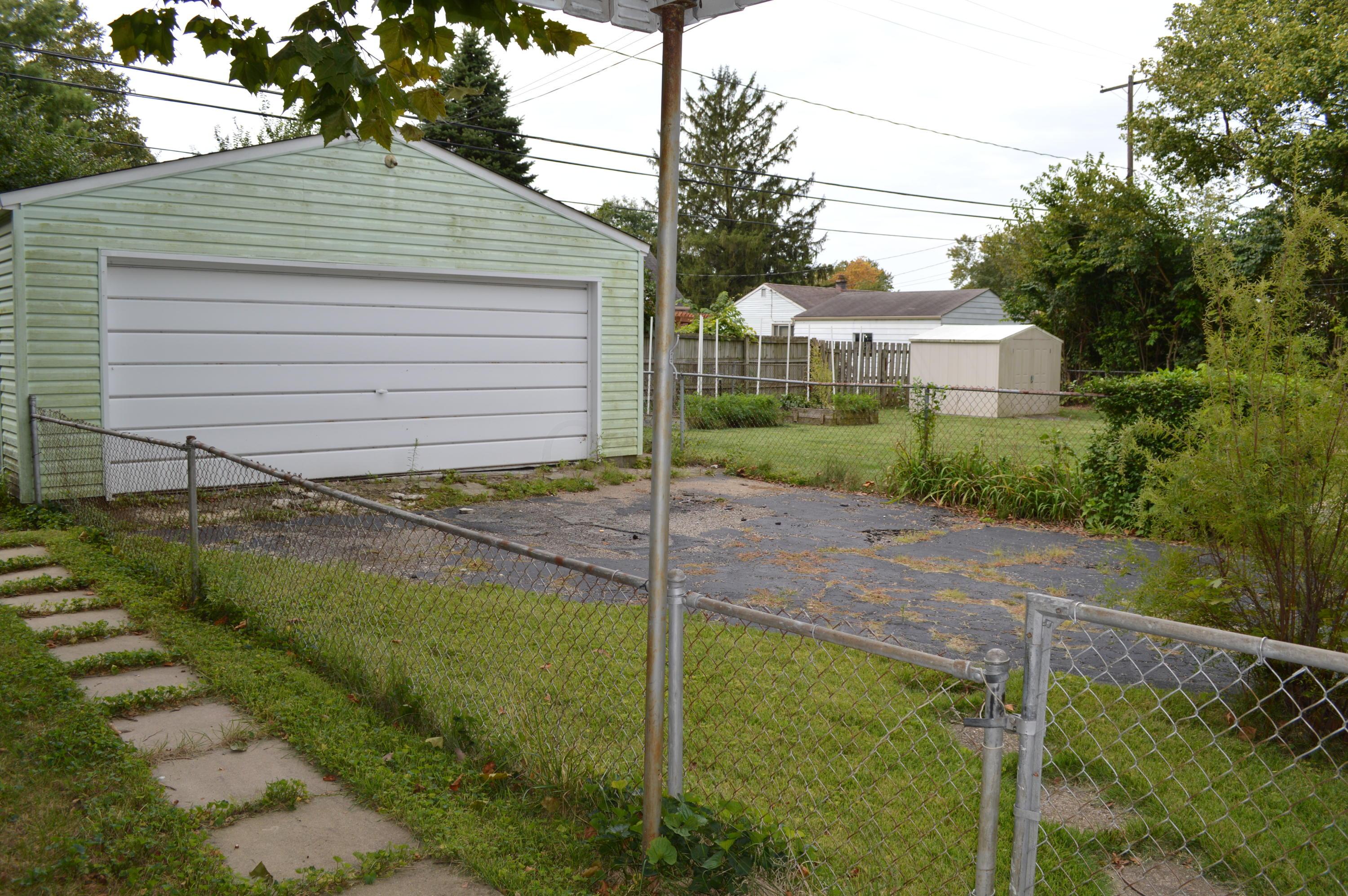 2605 Edgevale Road Columbus, OH 43221 - Photo 4 of 19