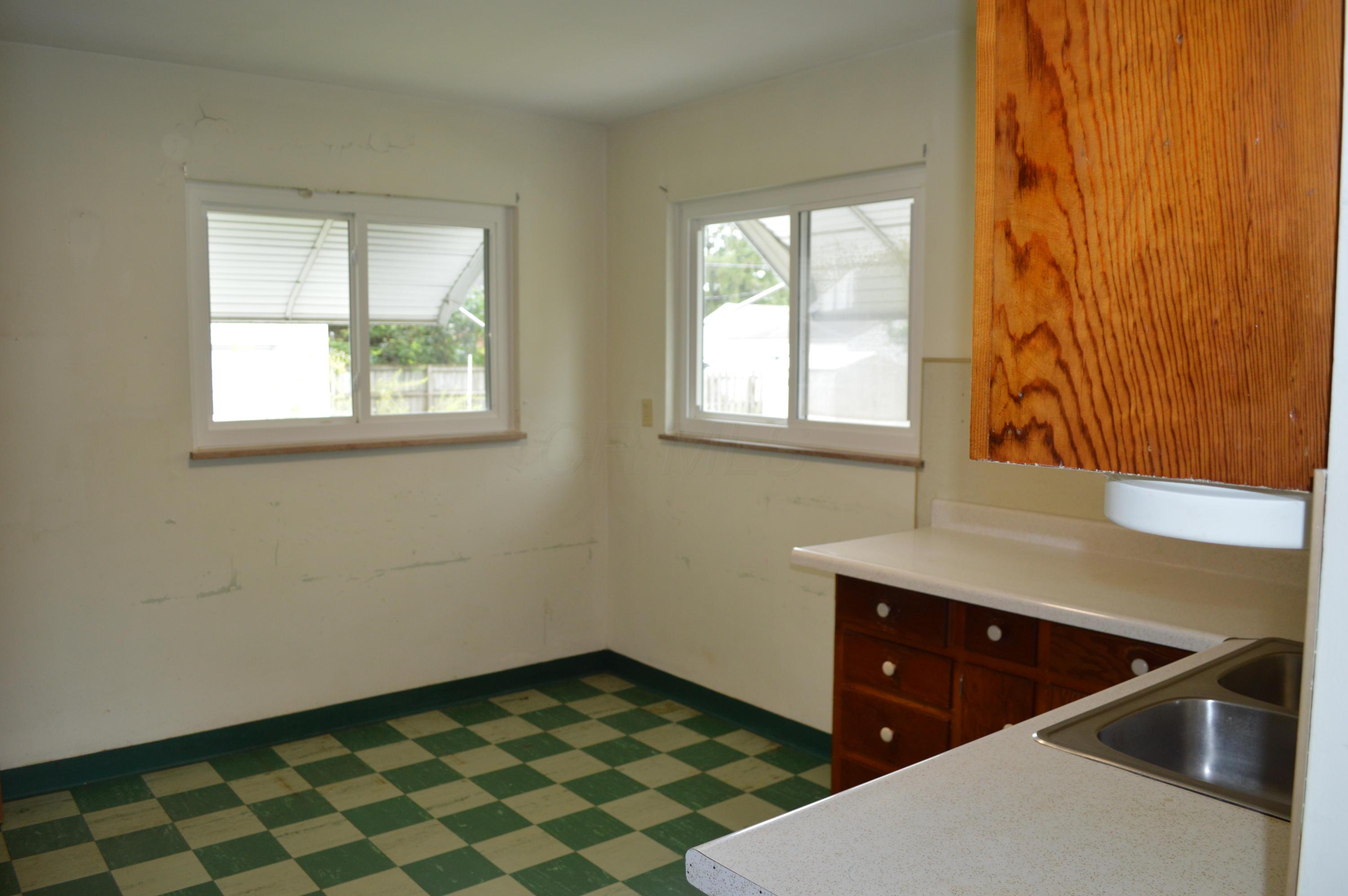 2605 Edgevale Road Columbus, OH 43221 - Photo 7 of 19