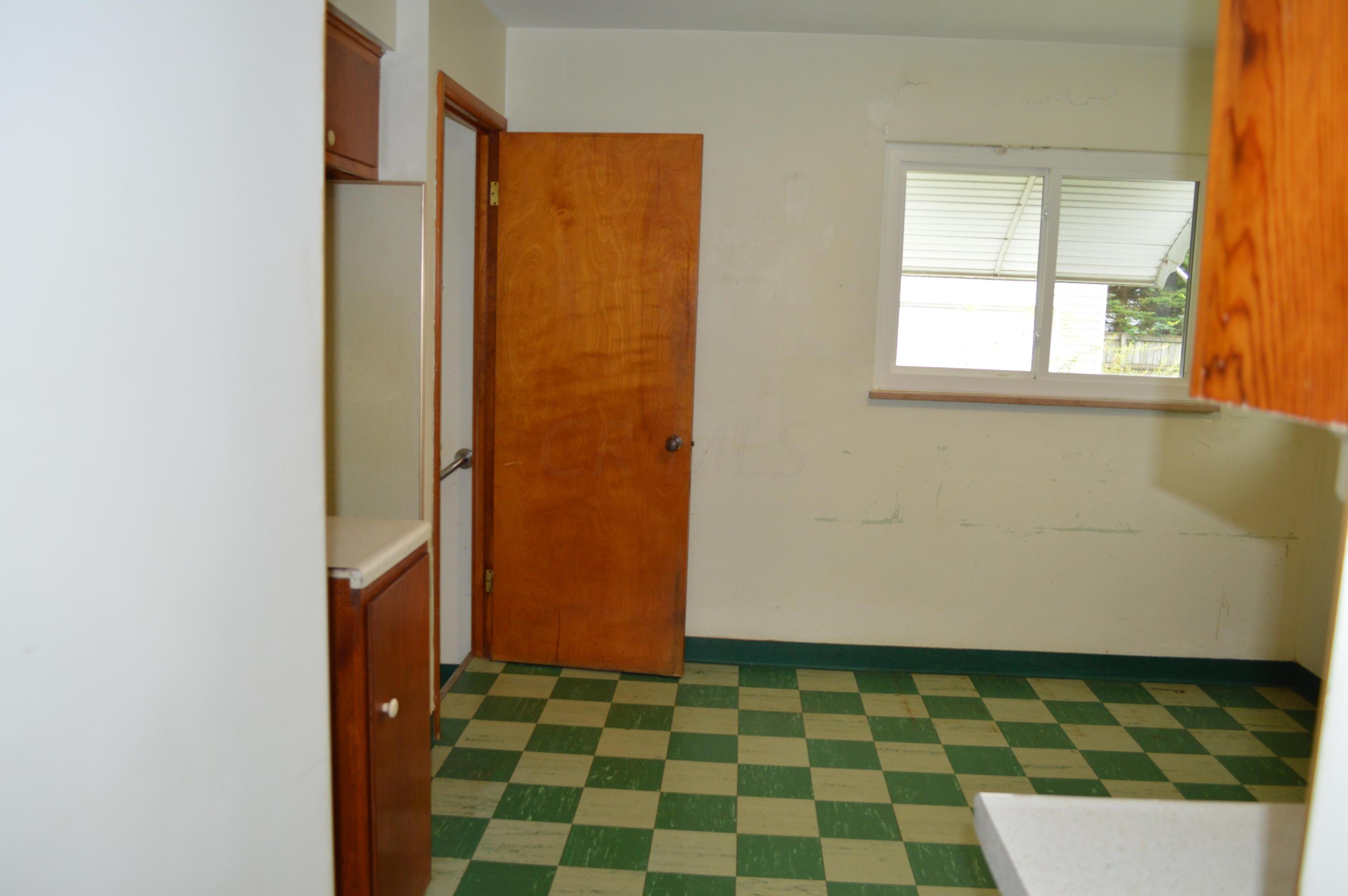 2605 Edgevale Road Columbus, OH 43221 - Photo 8 of 19