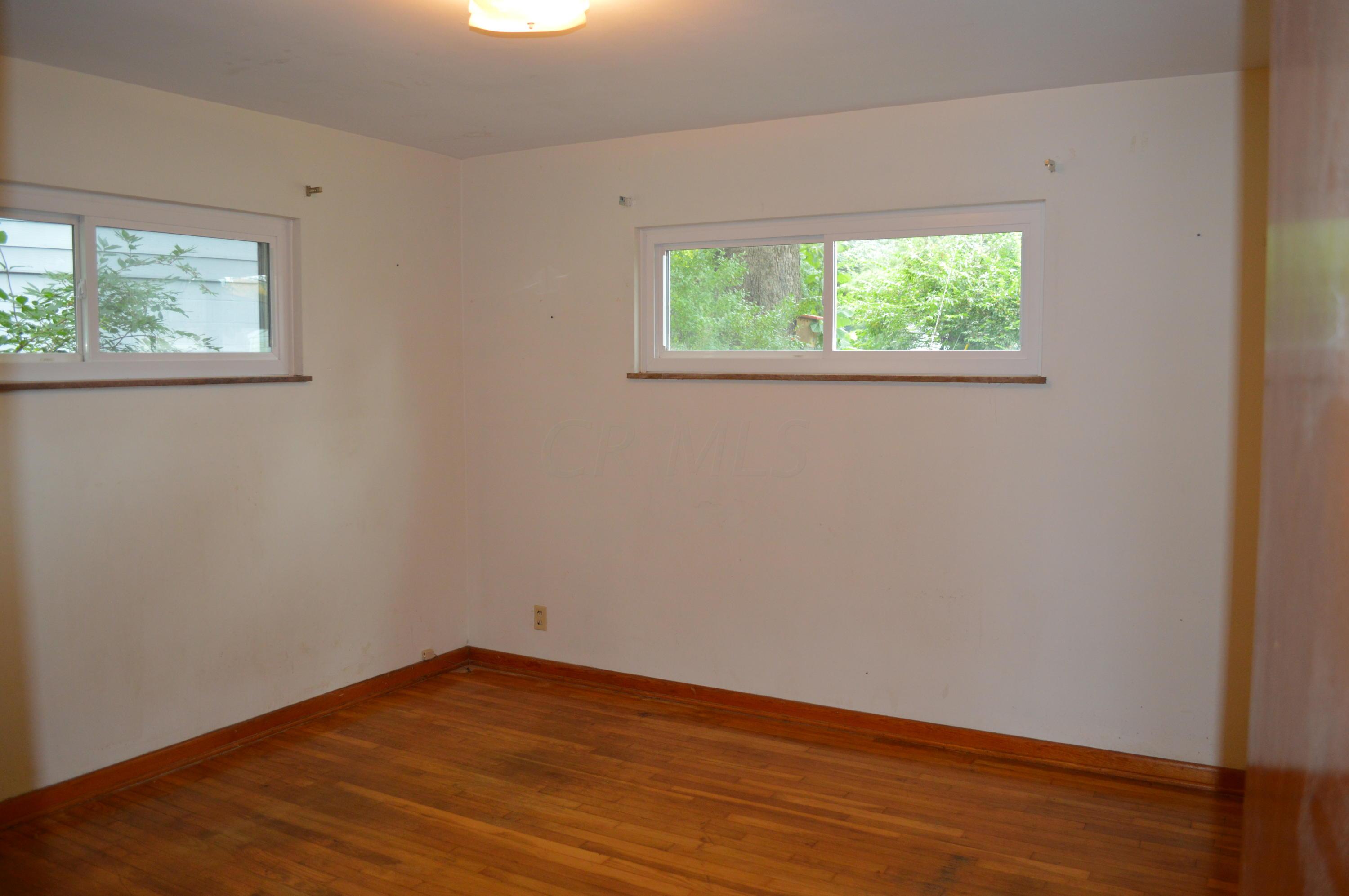2605 Edgevale Road Columbus, OH 43221 - Photo 9 of 19