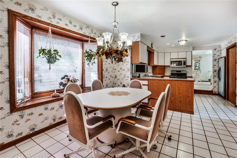 392 Richard Road Wexford, PA 15090 - Photo 11 of 25 Gallery Image 11