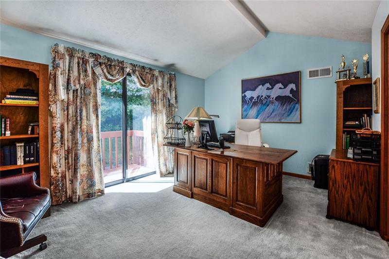 392 Richard Road Wexford, PA 15090 - Photo 18 of 25 Gallery Image 18