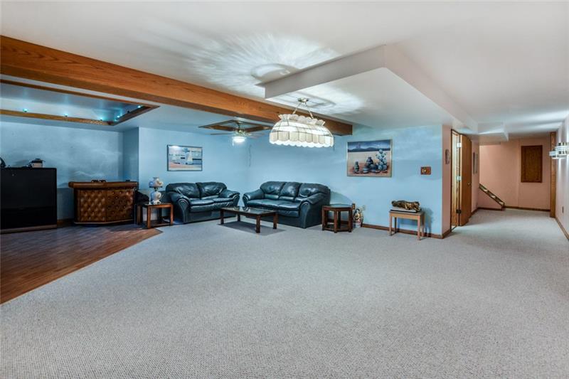 392 Richard Road Wexford, PA 15090 - Photo 22 of 25 Gallery Image 22