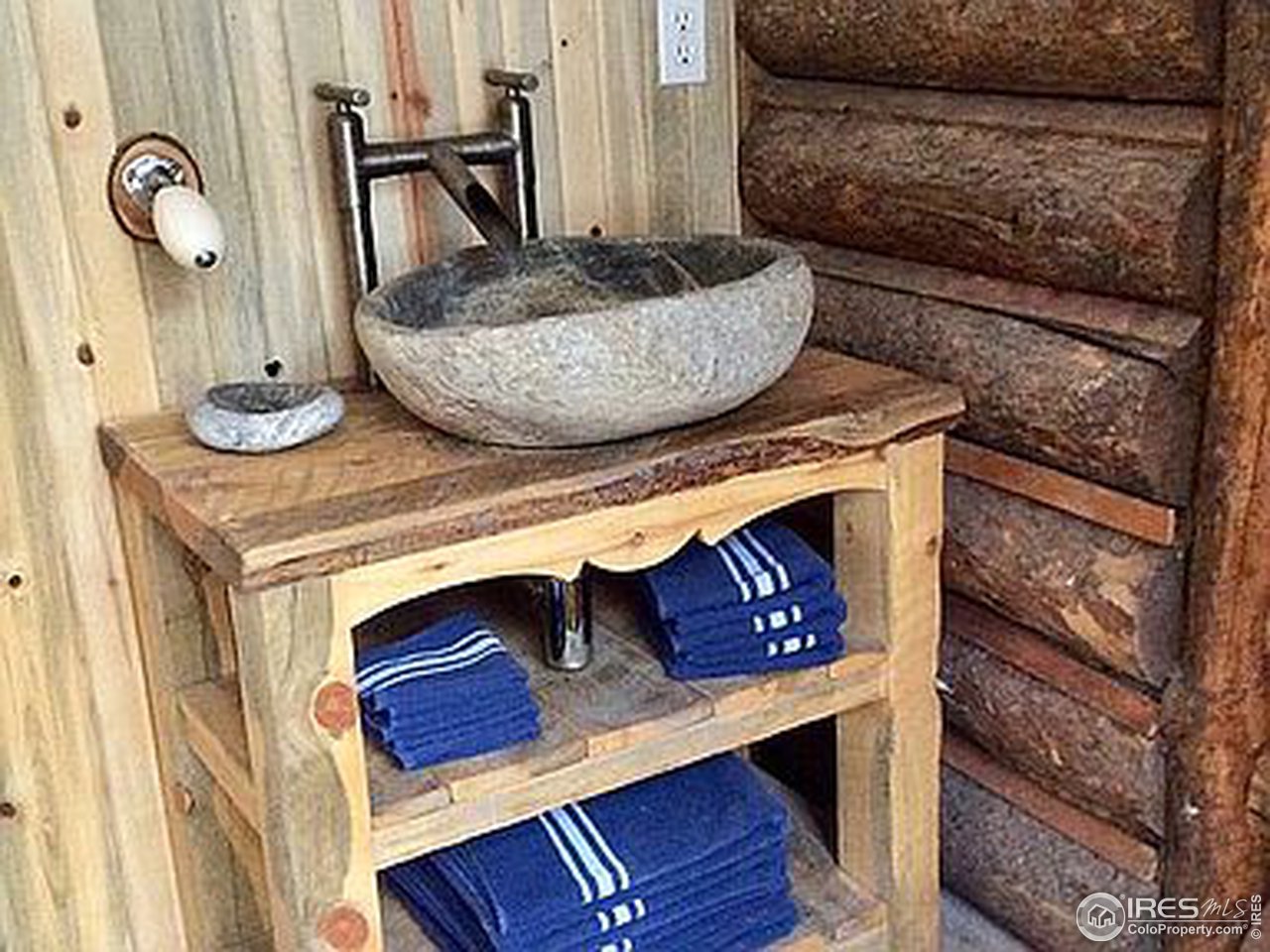 609 Riverside Drive Lyons, CO 80540 - Photo 13 of 17