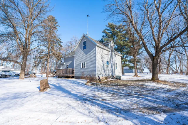 $284,900 | 21087 Highway 15, St. Augusta, MN 55353