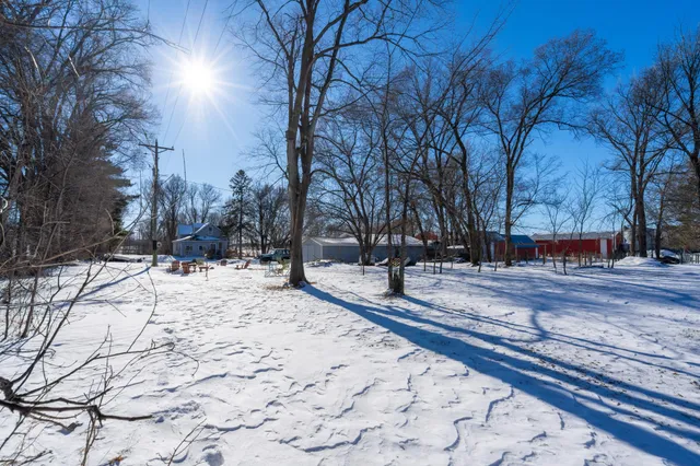 $284,900 | 21087 Highway 15, St. Augusta, MN 55353