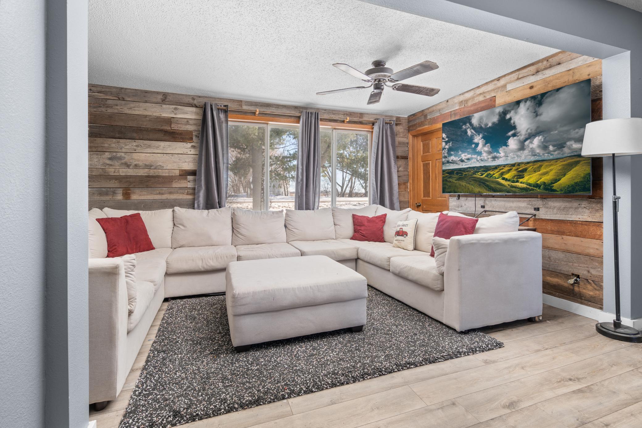 21087 Highway 15 St. Augusta, MN 55353 - Photo 4 of 26