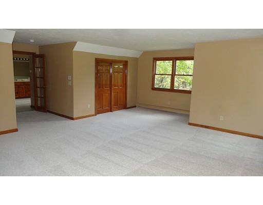 63 Whitewood Road Milford, MA 01757 - Photo 18 of 27 Gallery Image 18