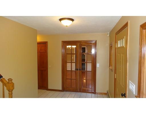63 Whitewood Road Milford, MA 01757 - Photo 9 of 27 Gallery Image 9