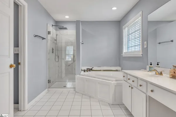 $515,000 | 4 Bentley Way, Greer, SC 29650