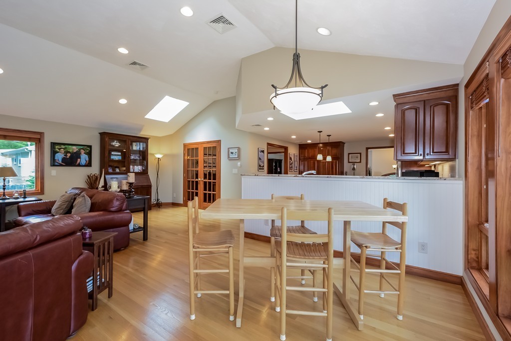 24 Julia Road Needham, MA 02492 - Photo 6 of 27 Gallery Image 6