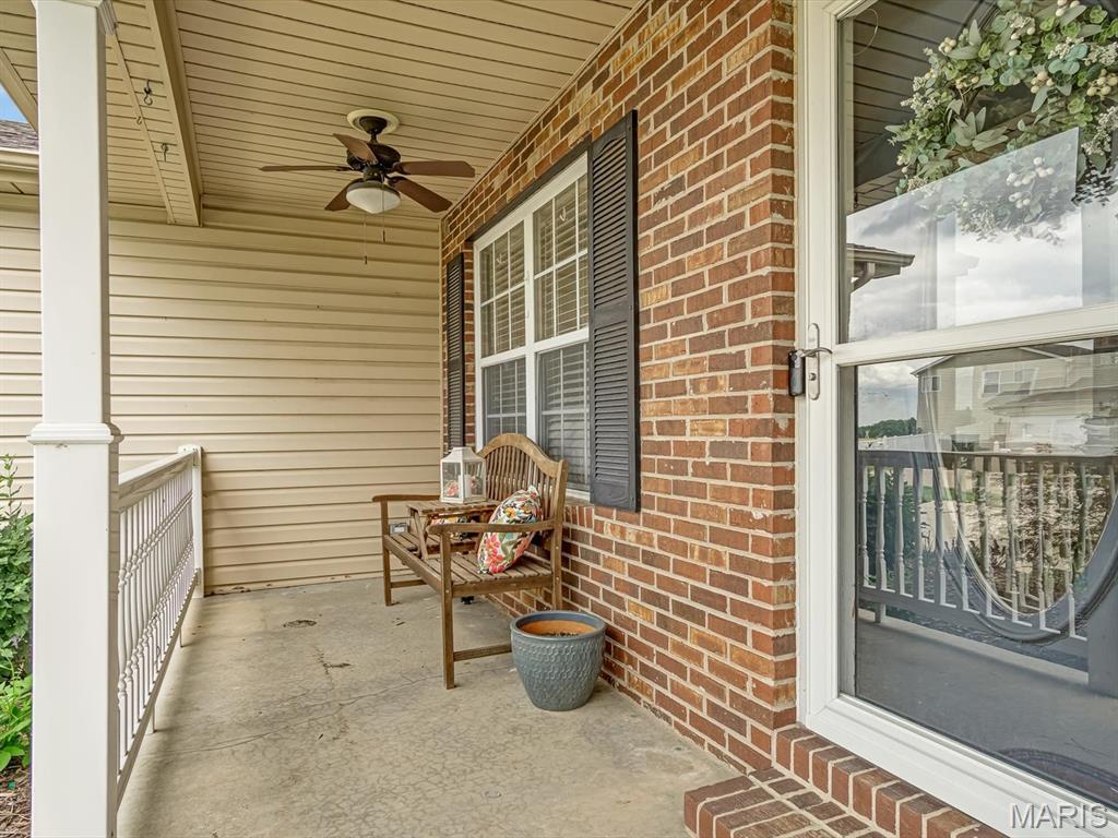 1304 Fieldstone Drive Waterloo, IL 62298 - Photo 3 of 23