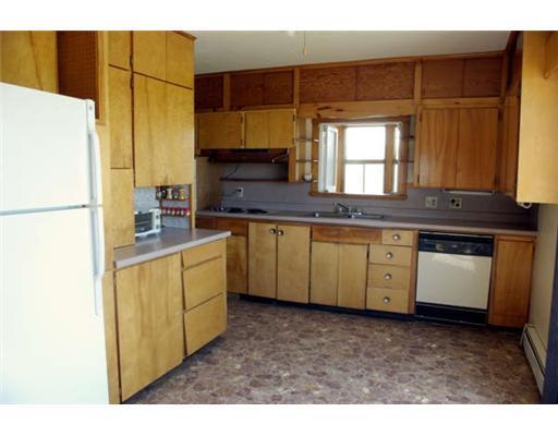 85 Center Limestone Road Fort Fairfield, ME 04742 - Photo 8 of 13 Kitchen.