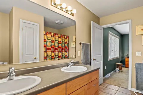 $640,000 | 36 Fawn Ridge Circle, Middleton, WI 53562