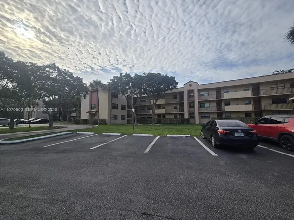 $219,000 | 3396 Foxcroft Road, Unit 113, Miramar, FL 33025