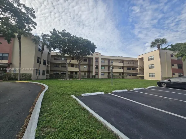 $219,000 | 3396 Foxcroft Road, Unit 113, Miramar, FL 33025