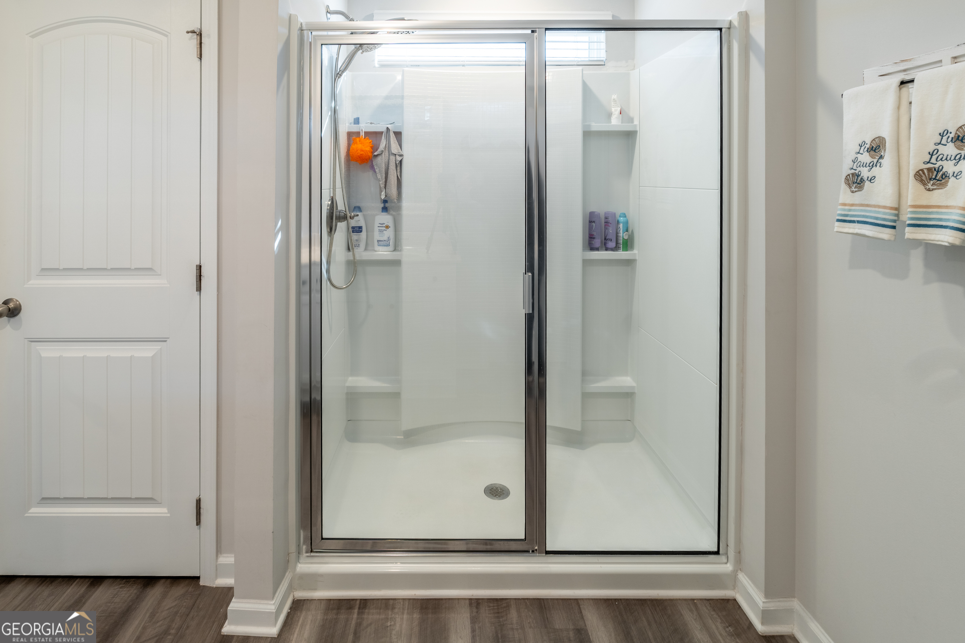 728 Cherokee Rose Bremen, GA 30110 - Photo 37 of 78 a bathroom with a shower