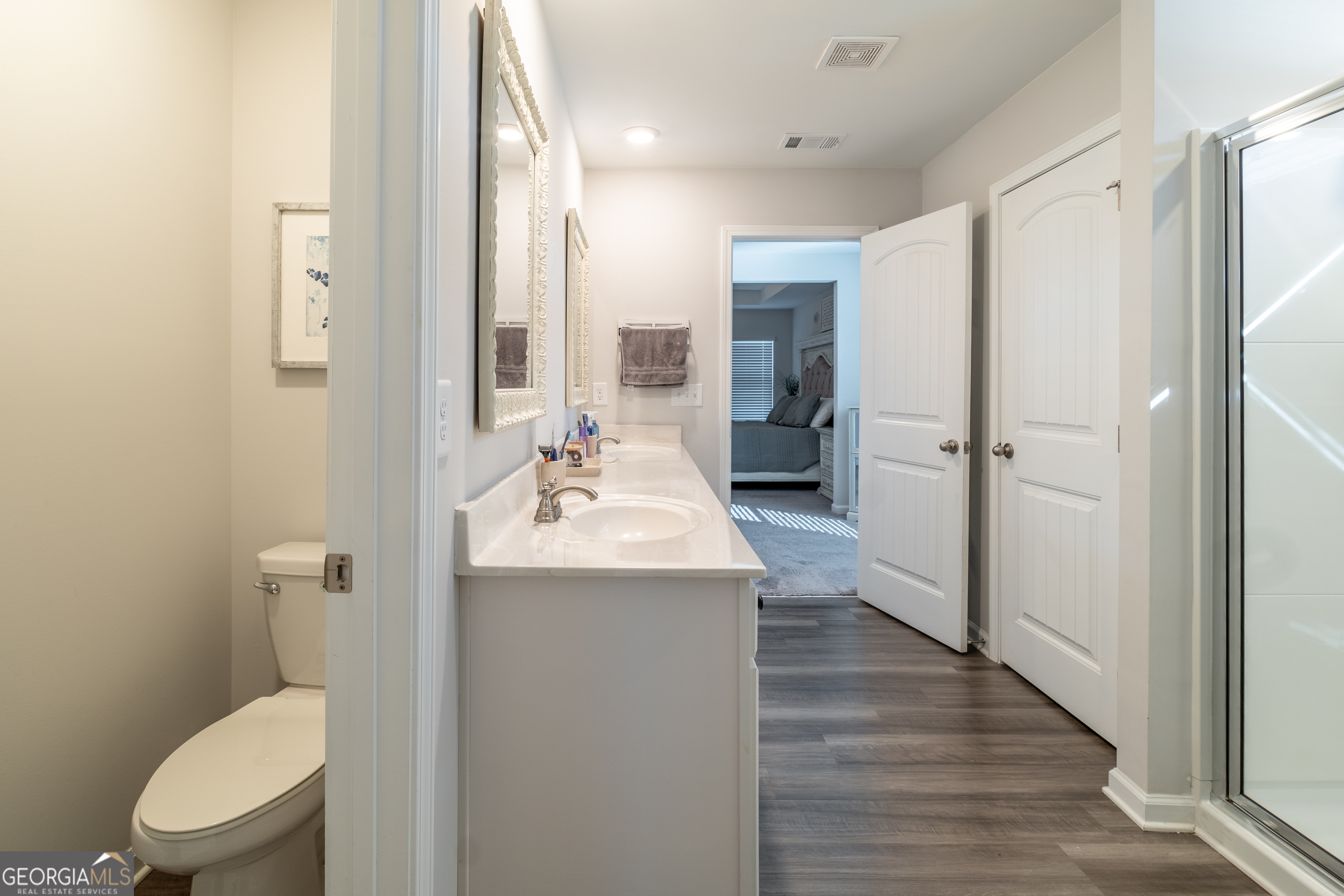 728 Cherokee Rose Bremen, GA 30110 - Photo 39 of 78 a bathroom with a sink toilet and shower