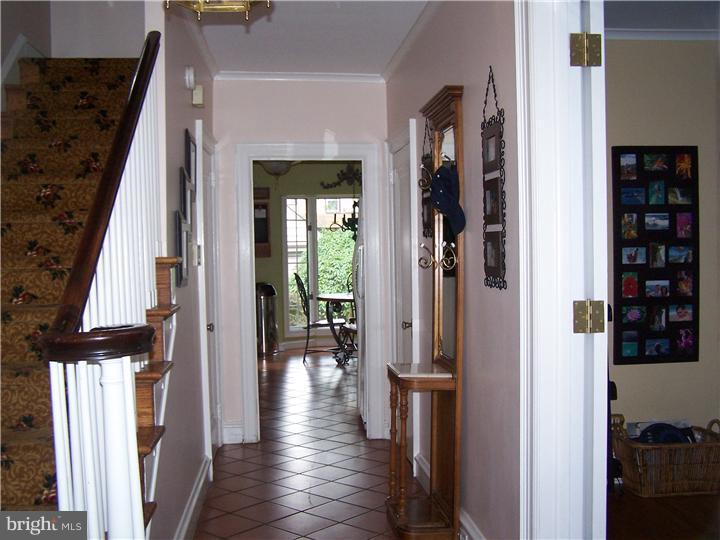 113 West Clearfield Road Havertown, PA 19083 - Photo 3 of 25 Foyer