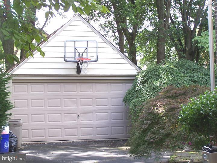 113 West Clearfield Road Havertown, PA 19083 - Photo 23 of 25 Garage