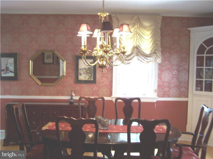 113 West Clearfield Road Havertown, PA 19083 - Photo 7 of 25 Dining Room