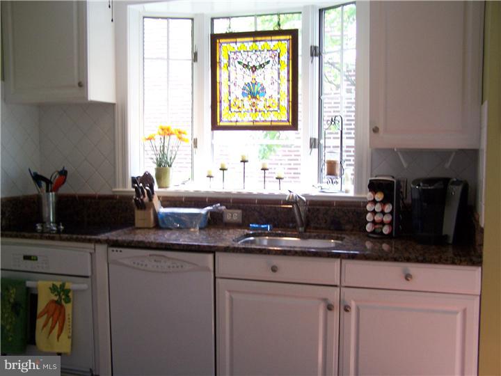 113 West Clearfield Road Havertown, PA 19083 - Photo 10 of 25 Kitchen