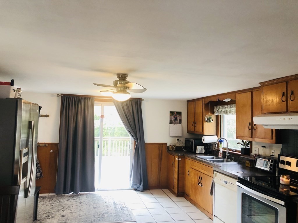 6 Bonnybrook Road Worcester, MA 01606 - Photo 3 of 17 Gallery Image 3