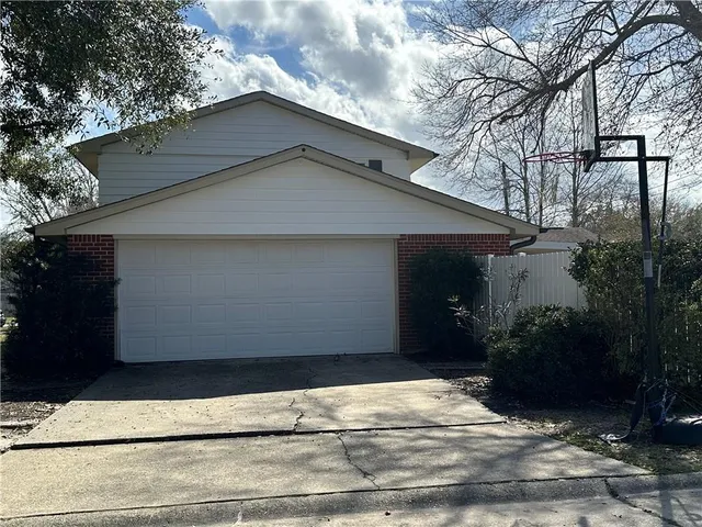 $240,000 | 107 Matthews Drive, Slidell, LA 70458