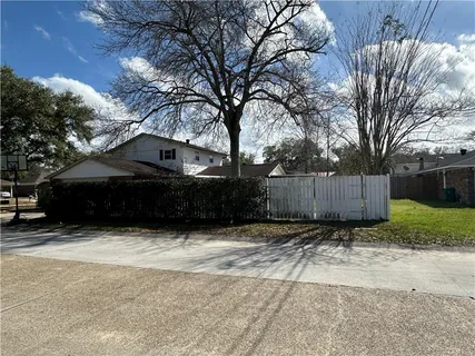 $240,000 | 107 Matthews Drive, Slidell, LA 70458