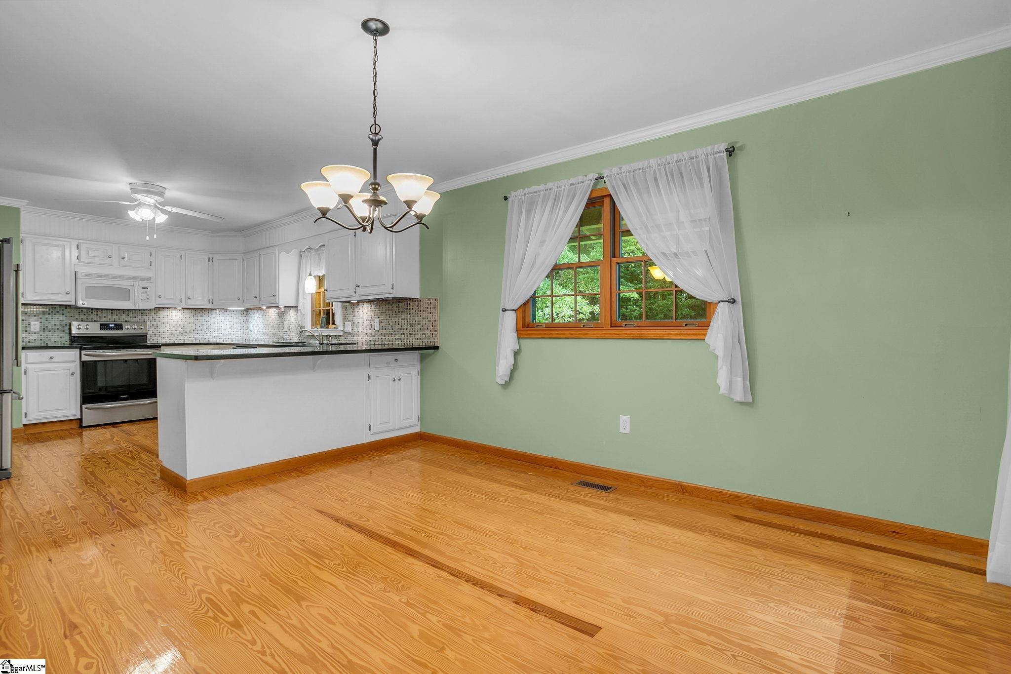 1004 Ridgeview Drive Pendleton, SC 29670 - Photo 4 of 44