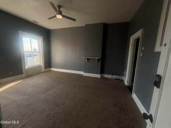 $1,400 | 17 Ash Grove Place, Unit 4, Albany, NY 12202