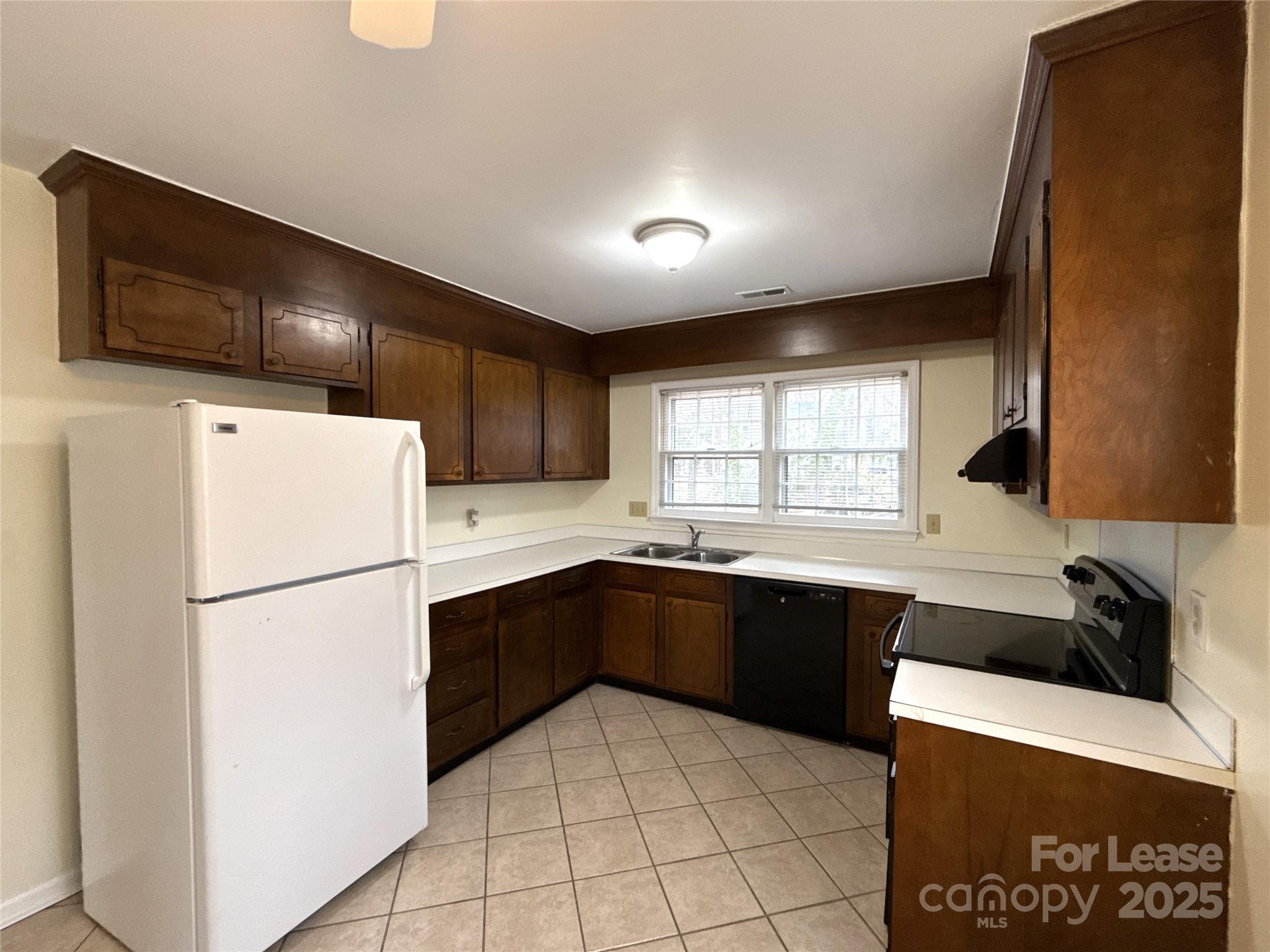 8209 Arrowsmith Lane Charlotte, NC 28270 - Photo 6 of 12