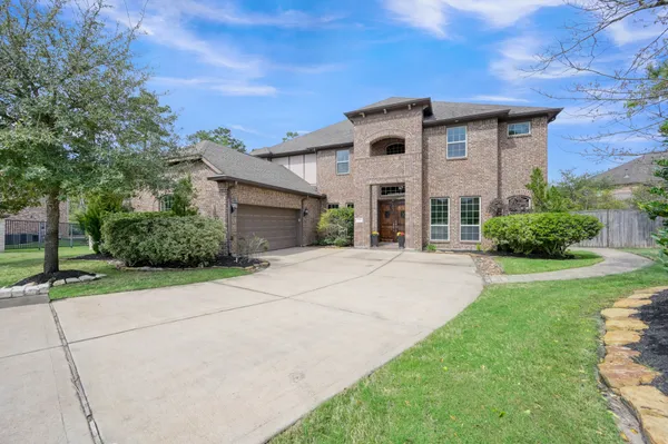 $875,000 | 23219 Belted Kingfisher Trail, Spring, TX 77389