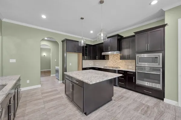 $875,000 | 23219 Belted Kingfisher Trail, Spring, TX 77389