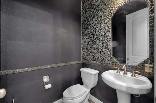 $875,000 | 23219 Belted Kingfisher Trail, Spring, TX 77389