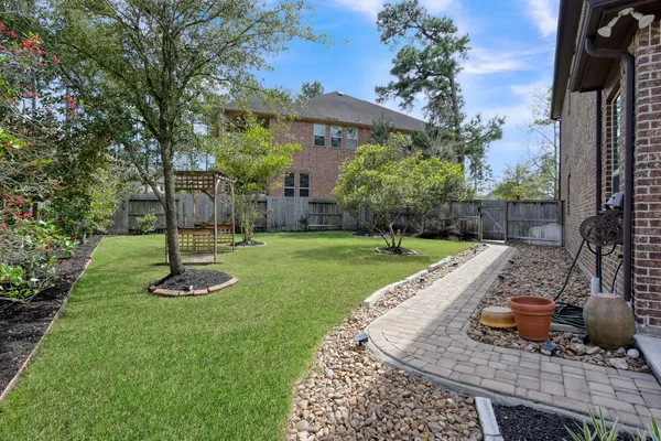 $860,000 | 23219 Belted Kingfisher Trail, Spring, TX 77389