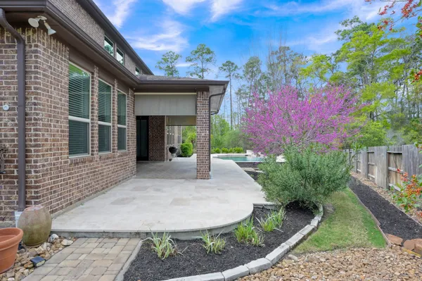 $875,000 | 23219 Belted Kingfisher Trail, Spring, TX 77389