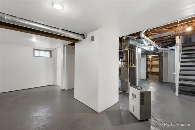 a view of a storage & utility room