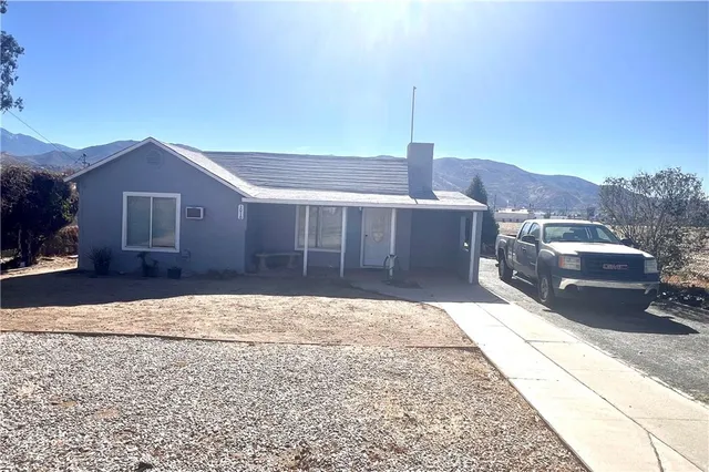 $385,000 | 1010 East Nicolet Street, Banning, CA 92220