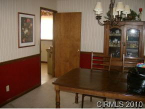 6933 South Old St Road Wabash, IN 46992 - Photo 3 of 7 Gallery Image 3
