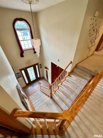 $315,000 | 2306 Magnolia Drive, Jacksonville, IL 62650