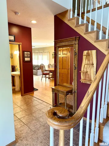 $315,000 | 2306 Magnolia Drive, Jacksonville, IL 62650