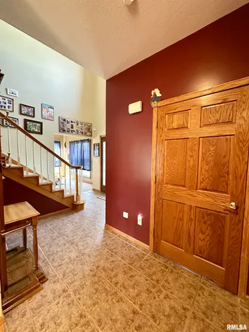 $315,000 | 2306 Magnolia Drive, Jacksonville, IL 62650