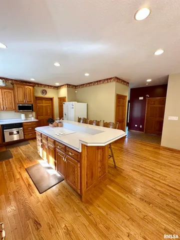 $315,000 | 2306 Magnolia Drive, Jacksonville, IL 62650