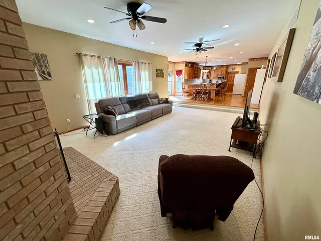 $315,000 | 2306 Magnolia Drive, Jacksonville, IL 62650