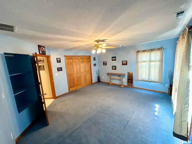 $315,000 | 2306 Magnolia Drive, Jacksonville, IL 62650