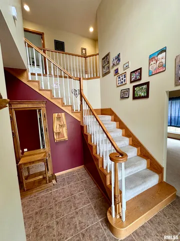 $315,000 | 2306 Magnolia Drive, Jacksonville, IL 62650